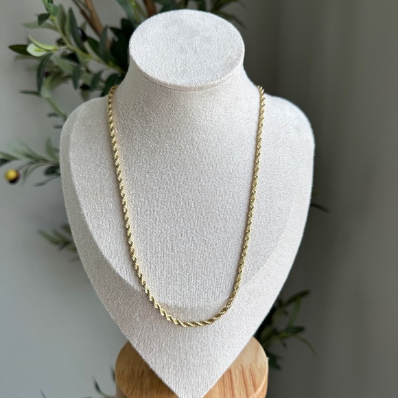 14k Gold Plated Elegant Gold Rope Chain Necklace - Picture 1 of 4